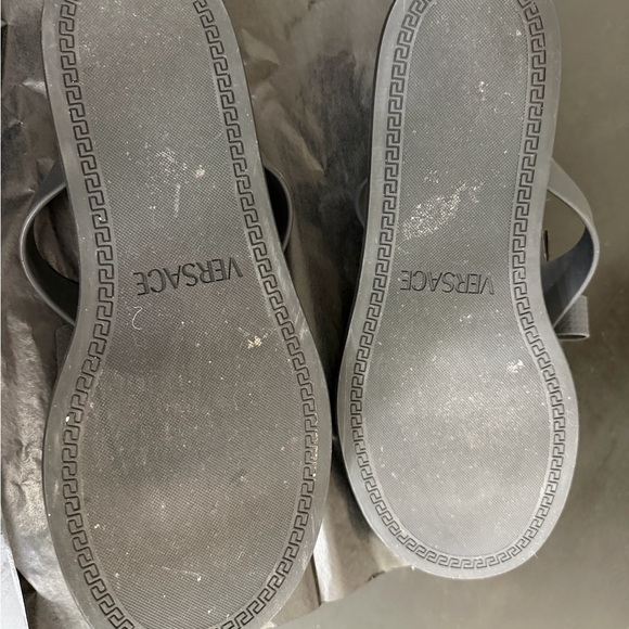 Versace black Medusa Thong Sandals with Gold Emblem - Picture 5 of 5